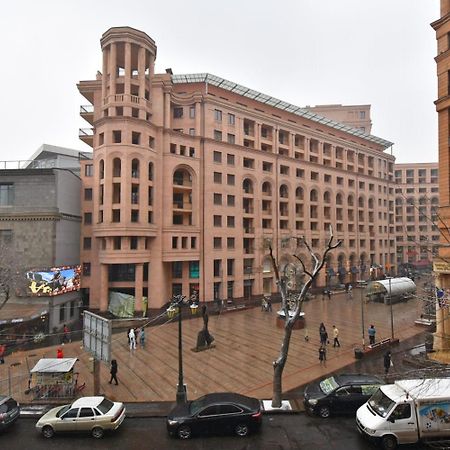 Armenak Apartment In Aram Str Erivan Dış mekan fotoğraf